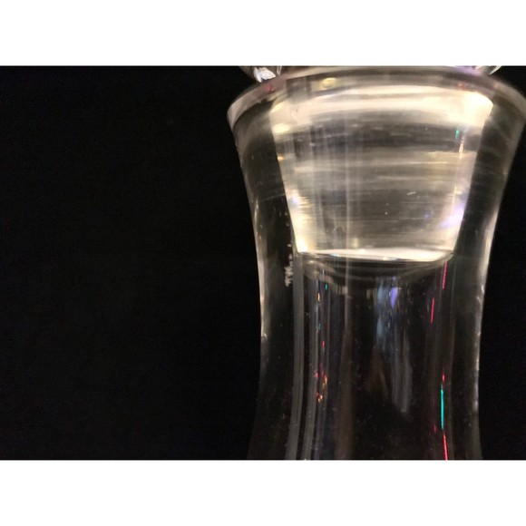 Stunning Wedgwood Large Glass Decanter with Cameo Made in England - Picture 4 of 7